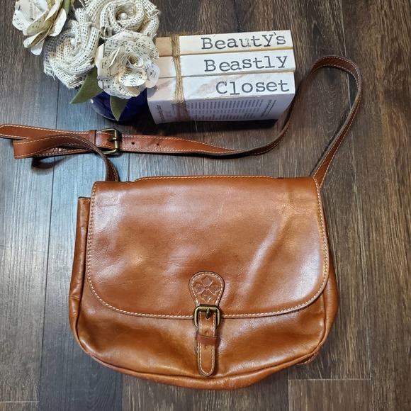 Patricia Nash Handbags - Patricia Nash Tan Brown London Saddle Bag Leather Fold Over Crossbody Purse